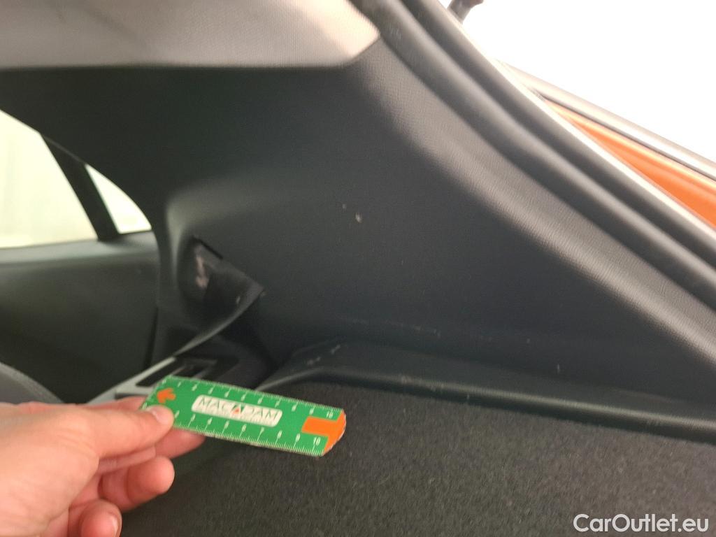  Peugeot  2008  Allure Business 1.5 HDi 100CV BVM6 E6d #54