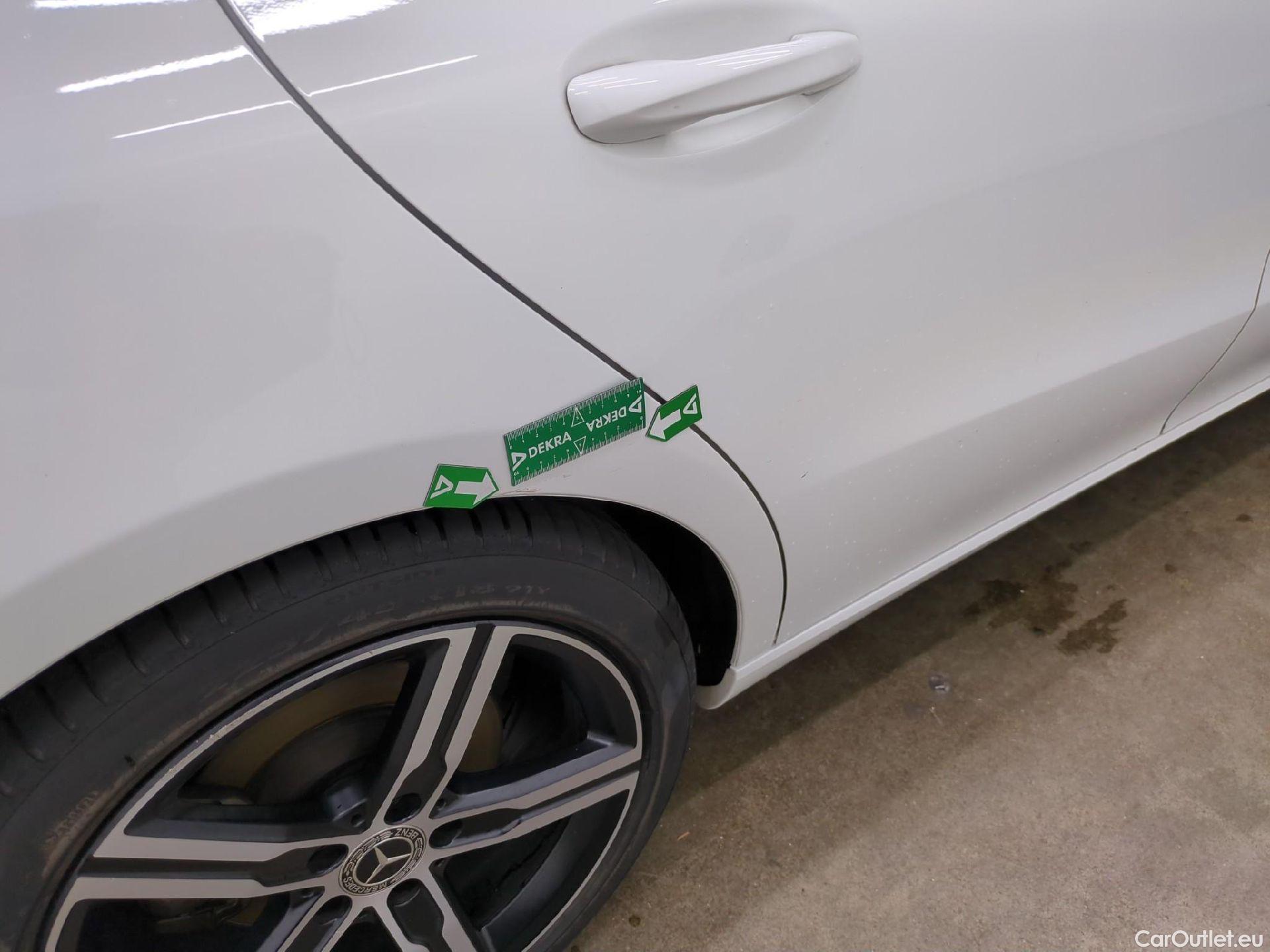  Mercedes  CLA-Klasse MERCEDES-BENZ CLA Shooting Brake / 2019 / 5P / Break CLA 200 d Progressive Line BA8 #13