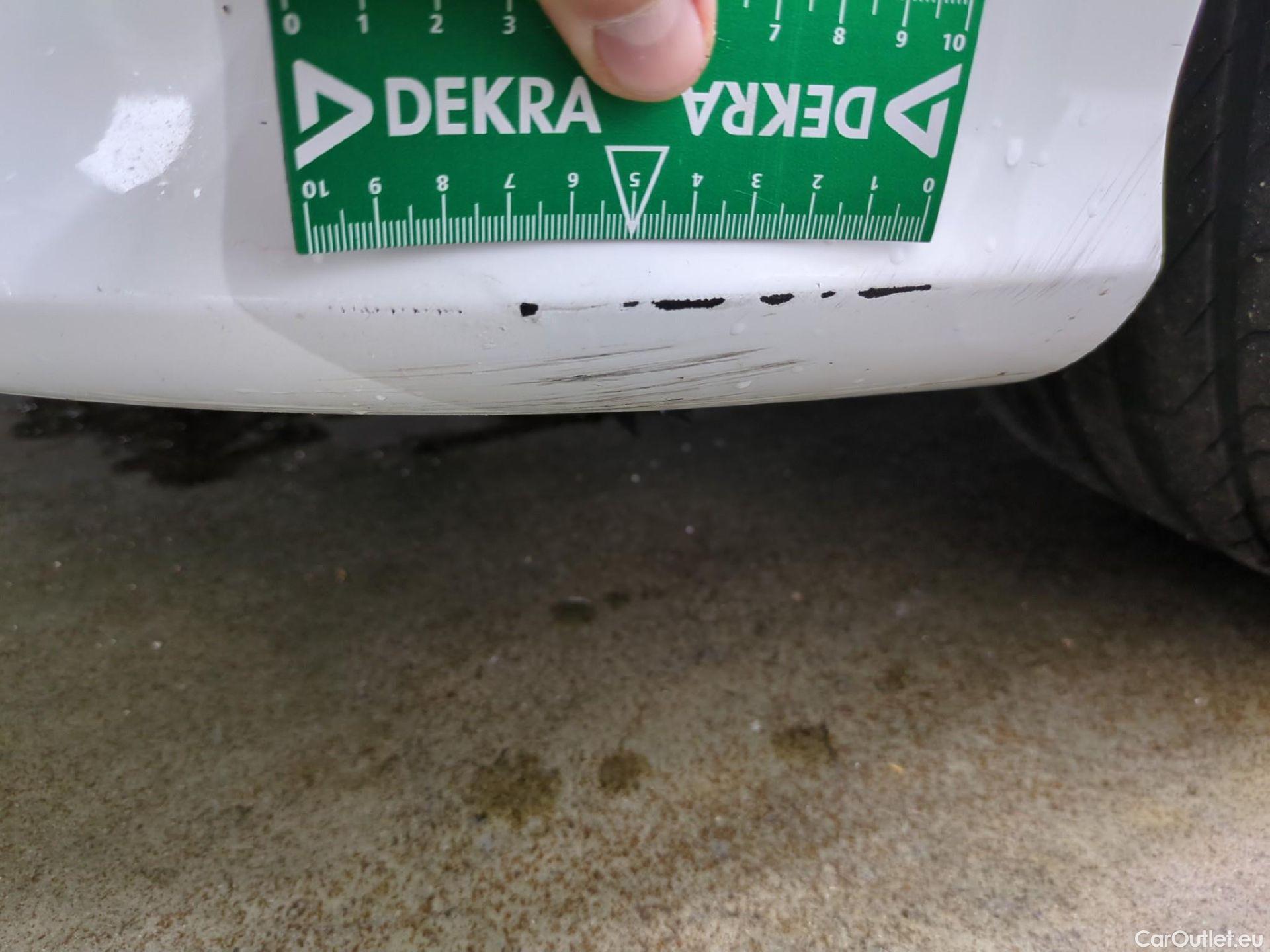  Mercedes  CLA-Klasse MERCEDES-BENZ CLA Shooting Brake / 2019 / 5P / Break CLA 200 d Progressive Line BA8 #17