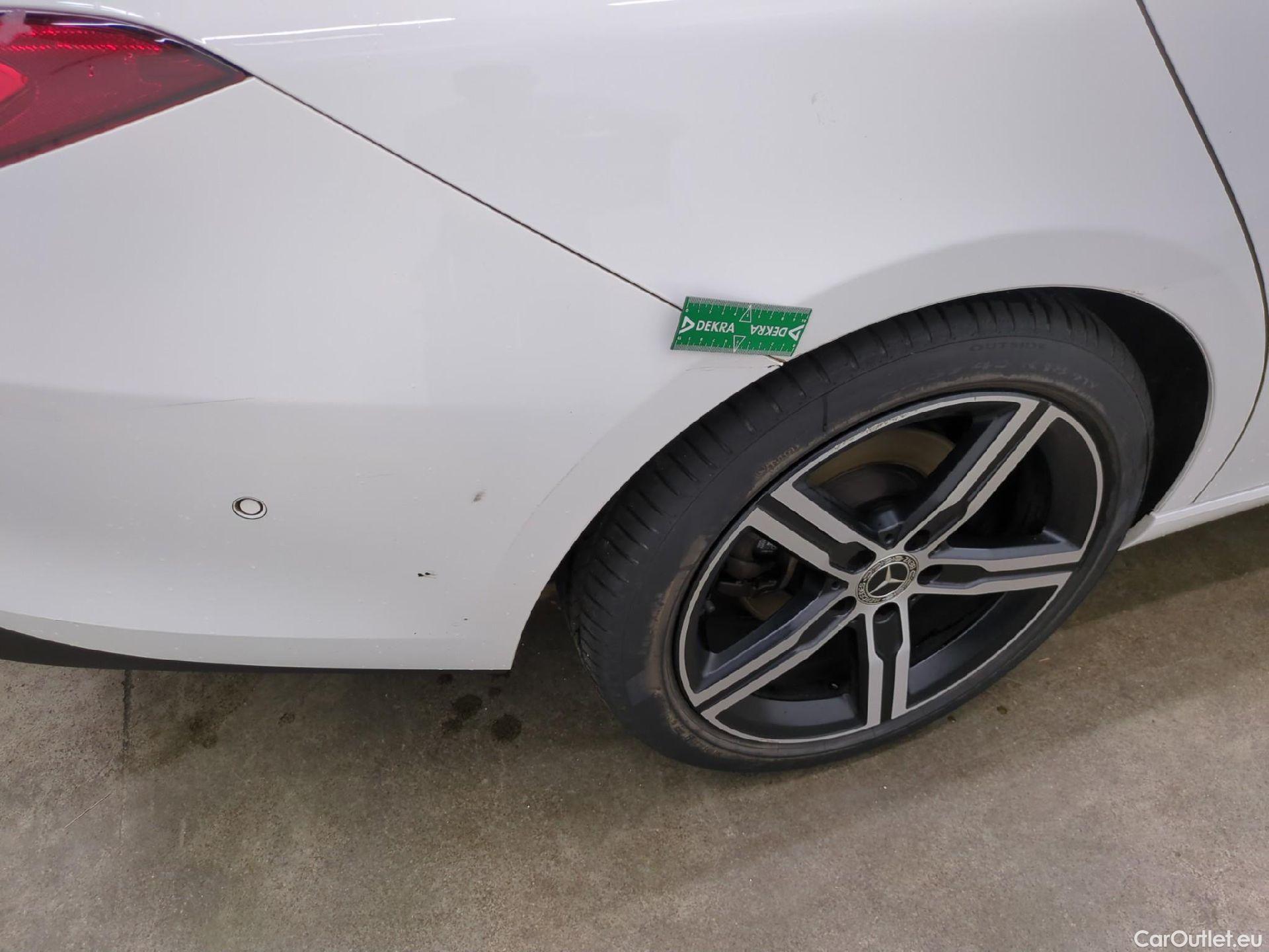  Mercedes  CLA-Klasse MERCEDES-BENZ CLA Shooting Brake / 2019 / 5P / Break CLA 200 d Progressive Line BA8 #8