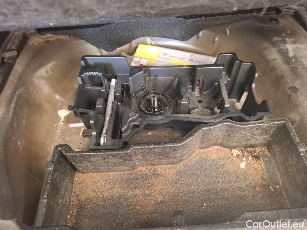  Peugeot  2008  Active Business 1.5 HDi 110CV BVM6 E6d #42