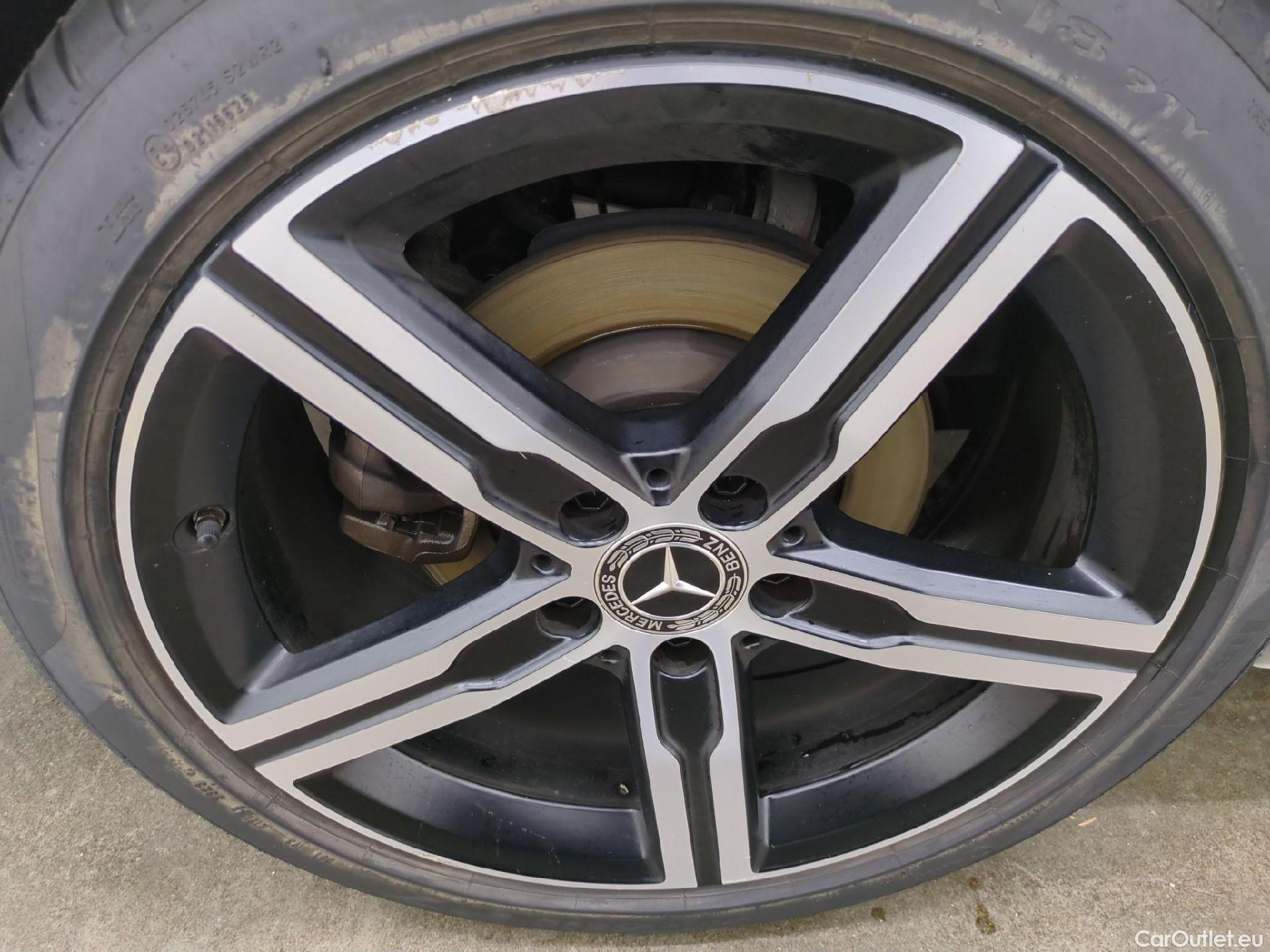  Mercedes  CLA-Klasse MERCEDES-BENZ CLA Shooting Brake / 2019 / 5P / Break CLA 200 d Progressive Line BA8 #16