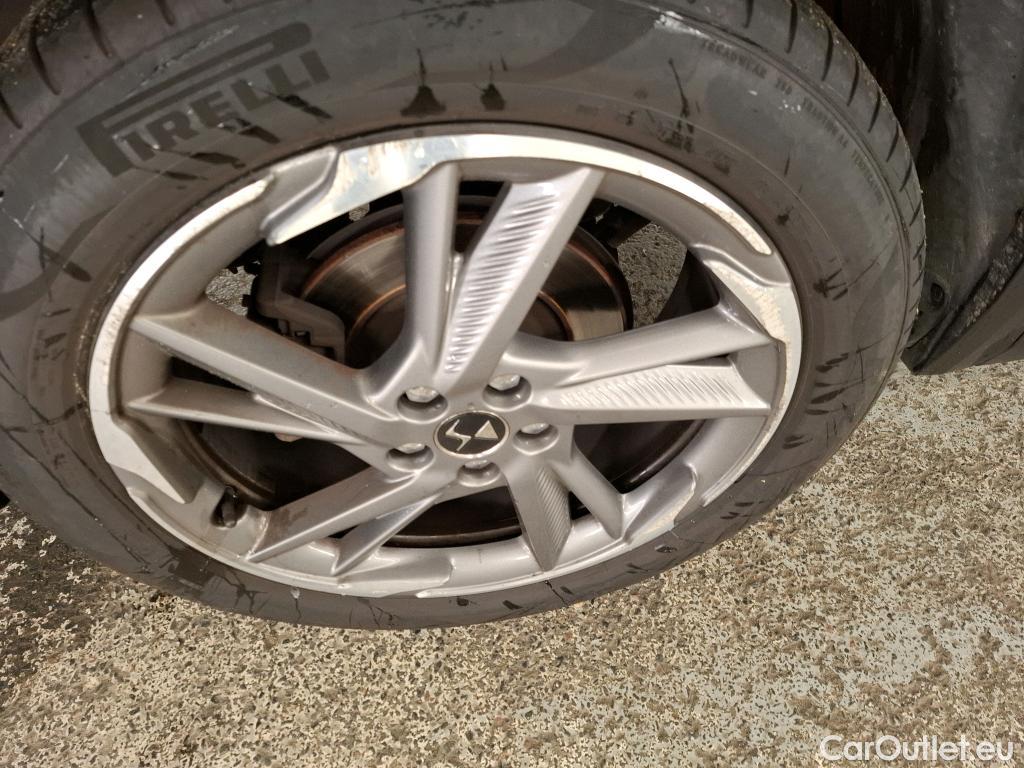  DS  DS7 DS DS 7 Crossback / 2017 / 5P / SUV BlueHDi 130 Automatique RIVOLI #12