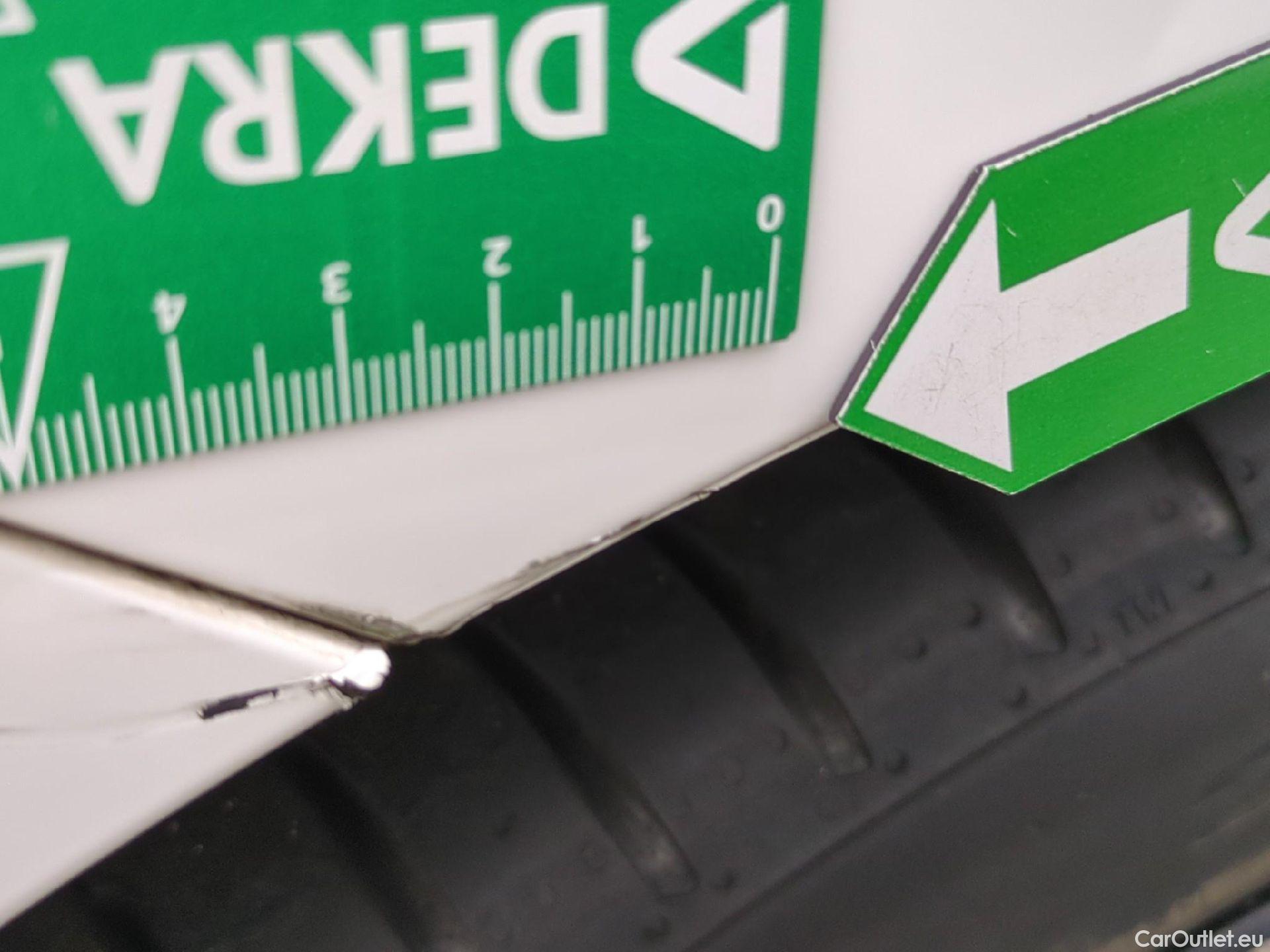  Mercedes  CLA-Klasse MERCEDES-BENZ CLA Shooting Brake / 2019 / 5P / Break CLA 200 d Progressive Line BA8 #14