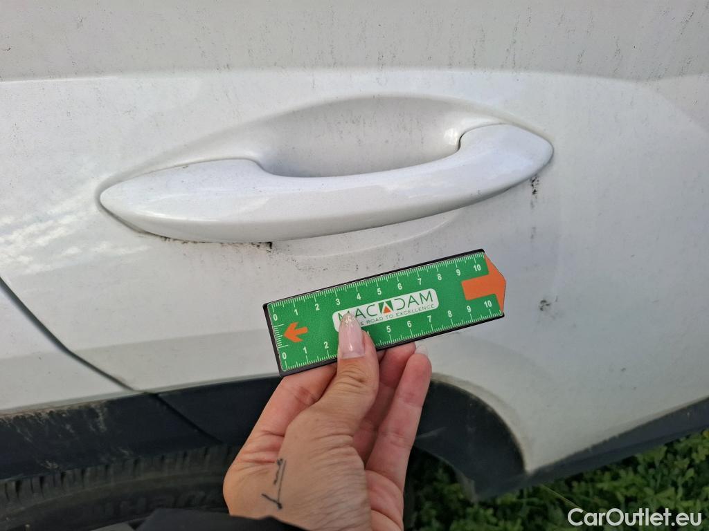  Hyundai  Tucson HYUNDAI  / 2020 / 5P / SUV 1.6 HYBRID 230 CREATIVE #23