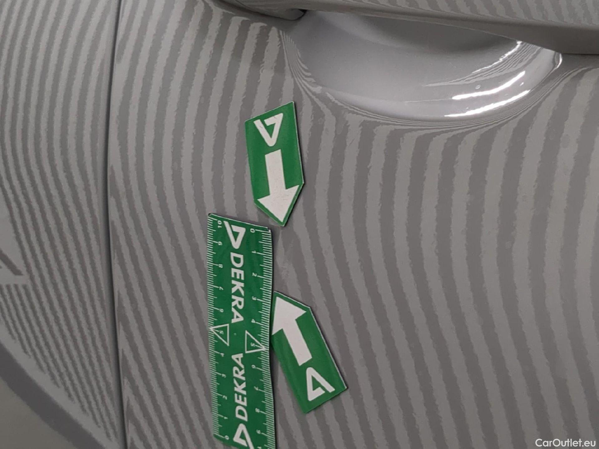  Hyundai  Konna HYUNDAI Kona / 2020 / 5P / SUV 1.0 T-GDI 120 HYBRID 48V BUSINESS #15