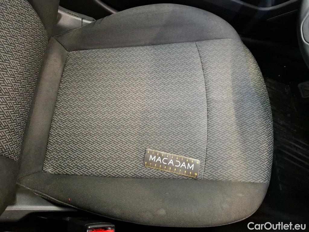  Opel  Insignia  B Sports Tourer Business Elegance 1.6 CDTI 135CV BVA6 E6dT #24