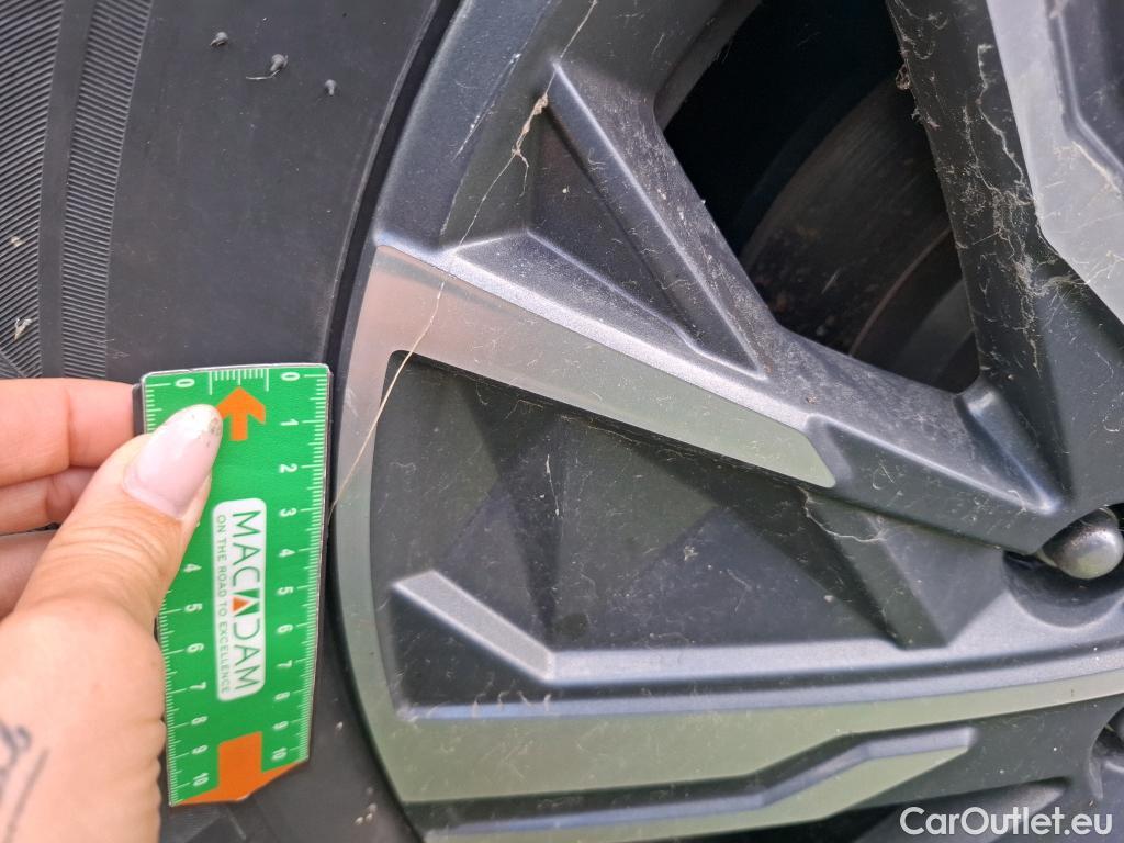  Hyundai  Tucson HYUNDAI  / 2020 / 5P / SUV 1.6 HYBRID 230 CREATIVE #11