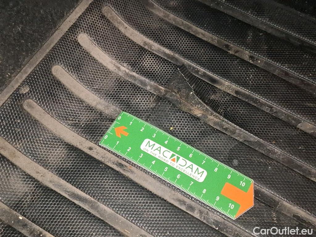  Peugeot  2008  Active Business 1.5 HDi 110CV BVM6 E6d #26