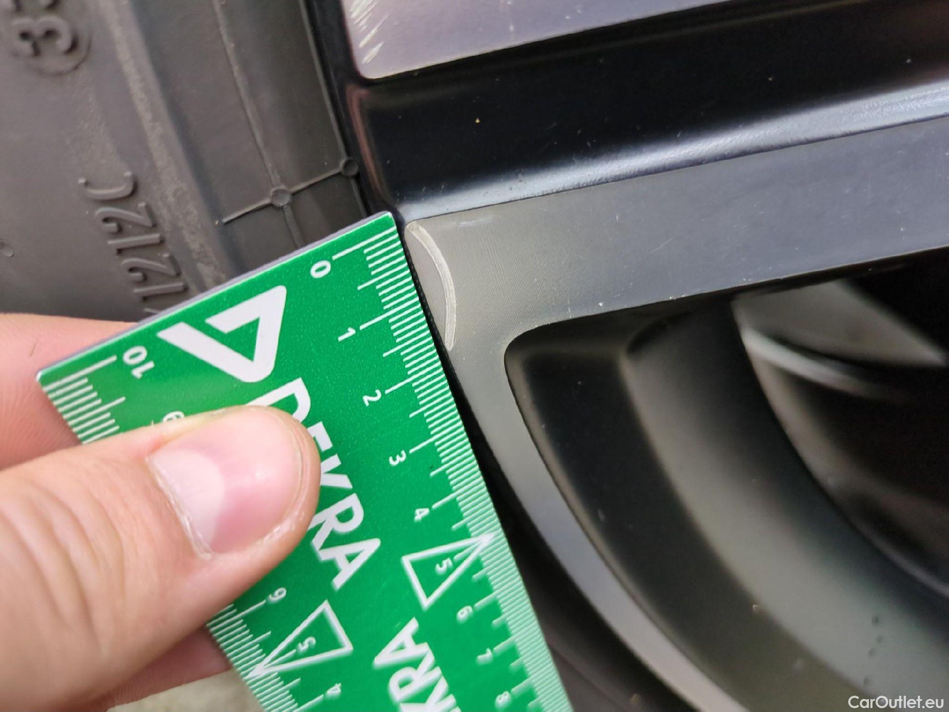  Mercedes  CLA-Klasse MERCEDES-BENZ CLA Shooting Brake / 2019 / 5P / Break CLA 200 d Progressive Line BA8 #1