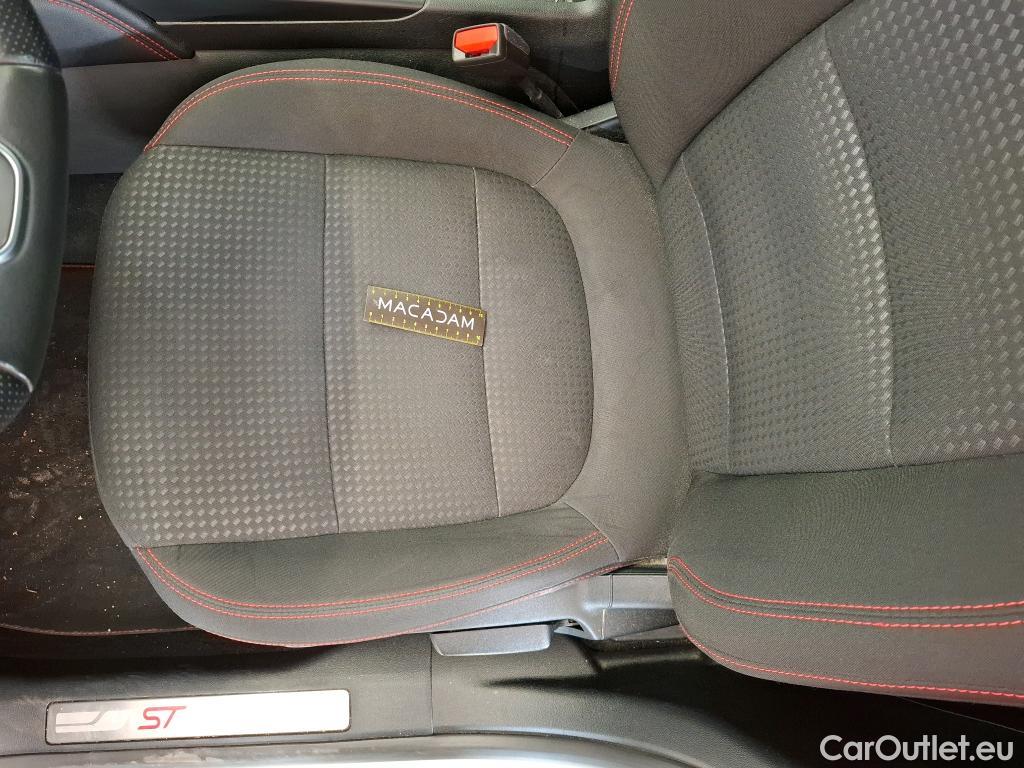  Ford  Kuga FORD  / 2019 / 5P / SUV 1.5 EcoBlue 120ch auto St-Line Business #33