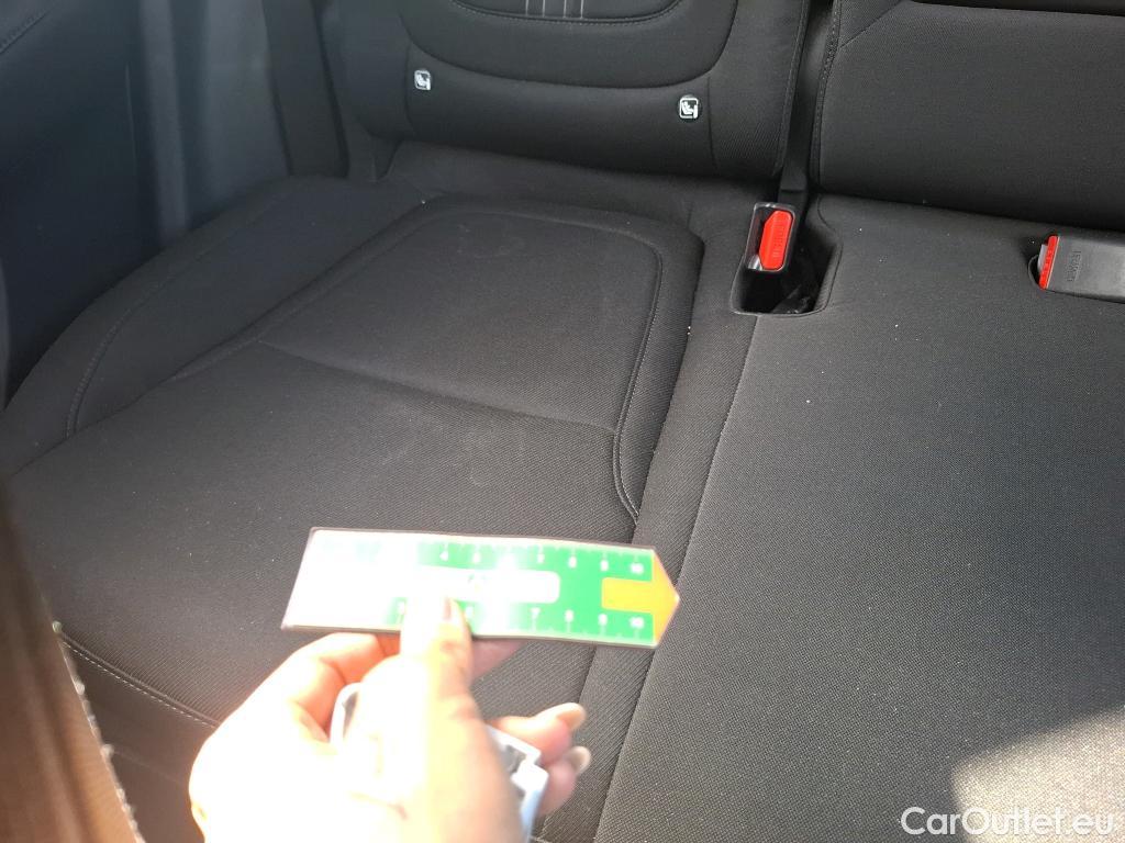  Hyundai  Tucson HYUNDAI  / 2020 / 5P / SUV 1.6 HYBRID 230 CREATIVE #7