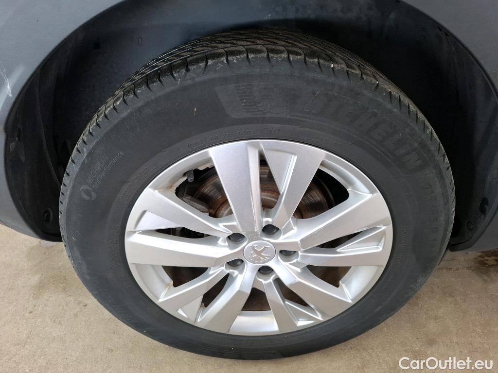  Peugeot  3008  Active Business 1.5 HDi 130CV BVA8 E6d #18