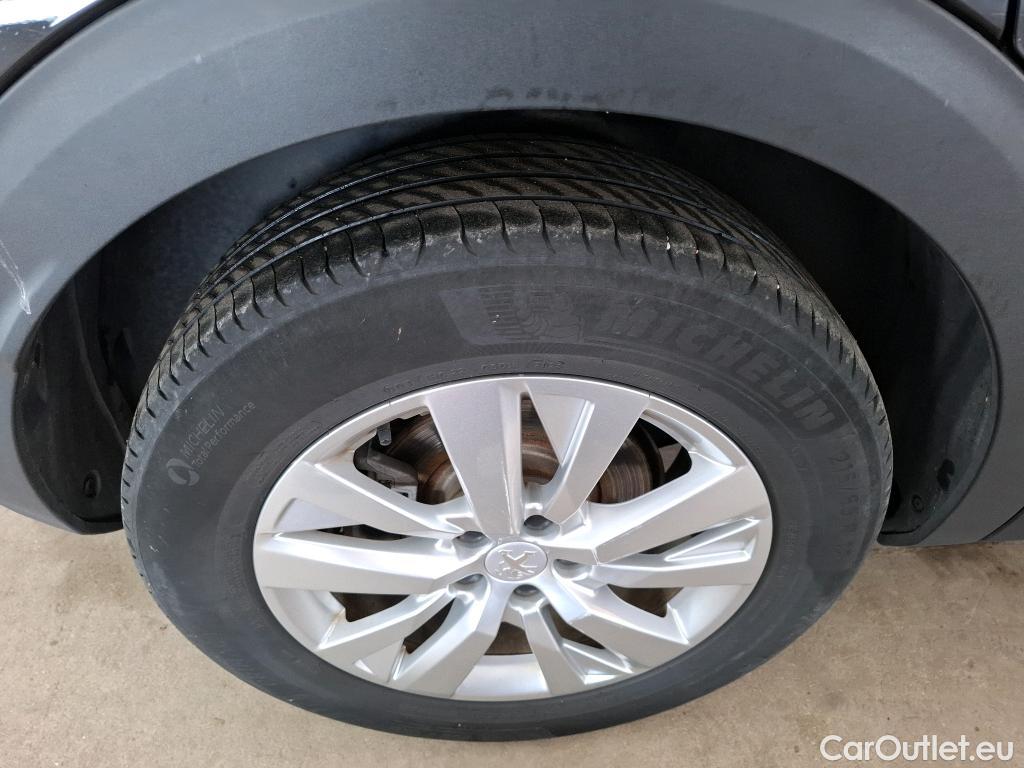  Peugeot  3008  Active Business 1.5 HDi 130CV BVA8 E6d #17