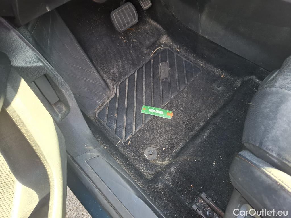  Peugeot  3008  Active Business 1.5 HDi 130CV BVA8 E6d #28