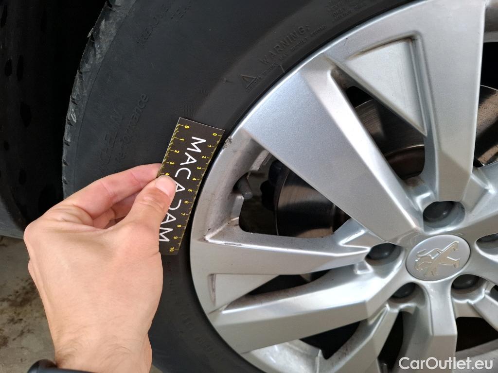  Peugeot  3008  Active Business 1.5 HDi 130CV BVA8 E6d #43