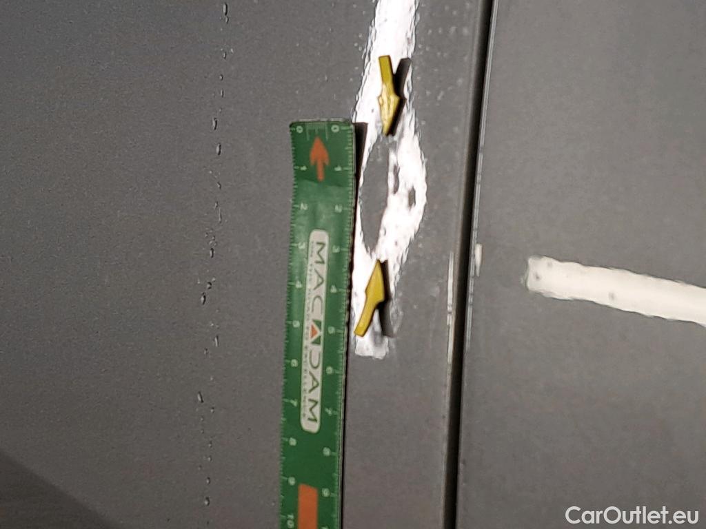  Peugeot  3008  Active Pack 1.5 HDi 130CV BVM6 E6d #8