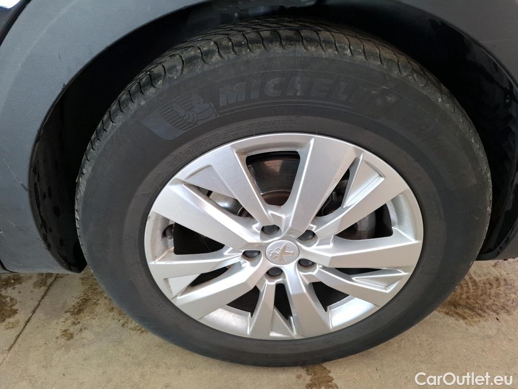  Peugeot  3008  Active Business 1.5 HDi 130CV BVA8 E6d #42