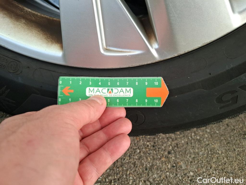  Peugeot  3008  Active Business 1.5 HDi 130CV BVA8 E6d #25