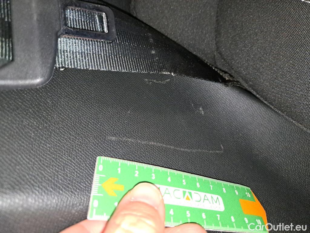  Peugeot  308 PEUGEOT  SW / 2021 / 5P / Break BlueHDi 130 ACTIVE PACK #16