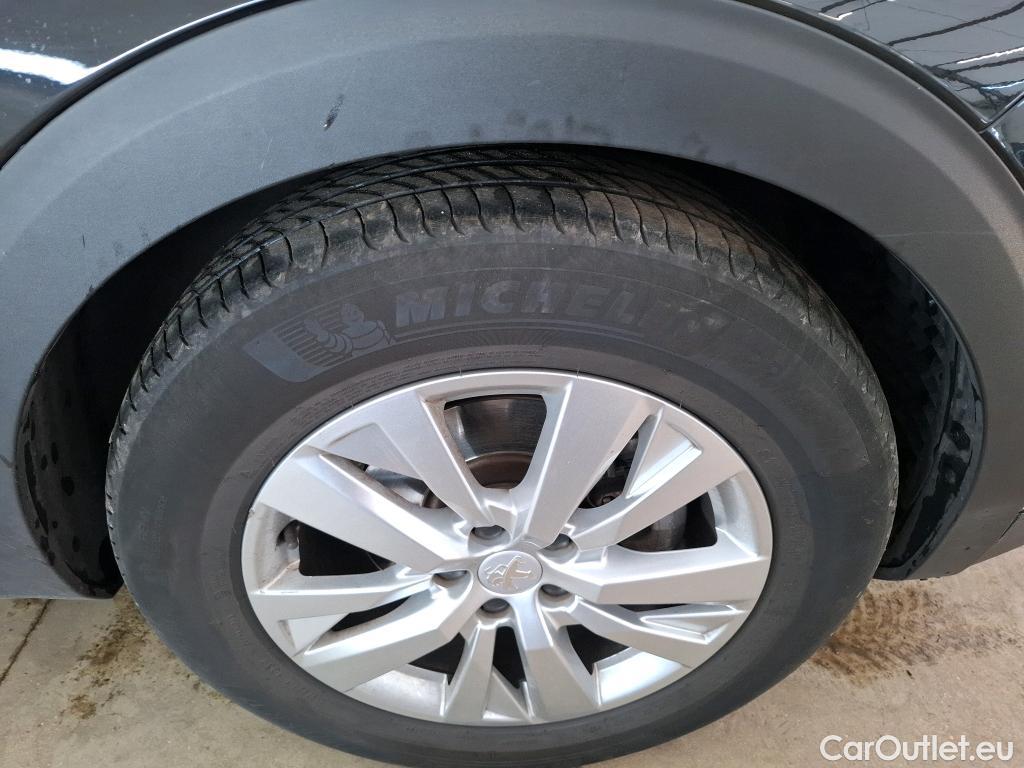  Peugeot  3008  Active Business 1.5 HDi 130CV BVA8 E6d #41