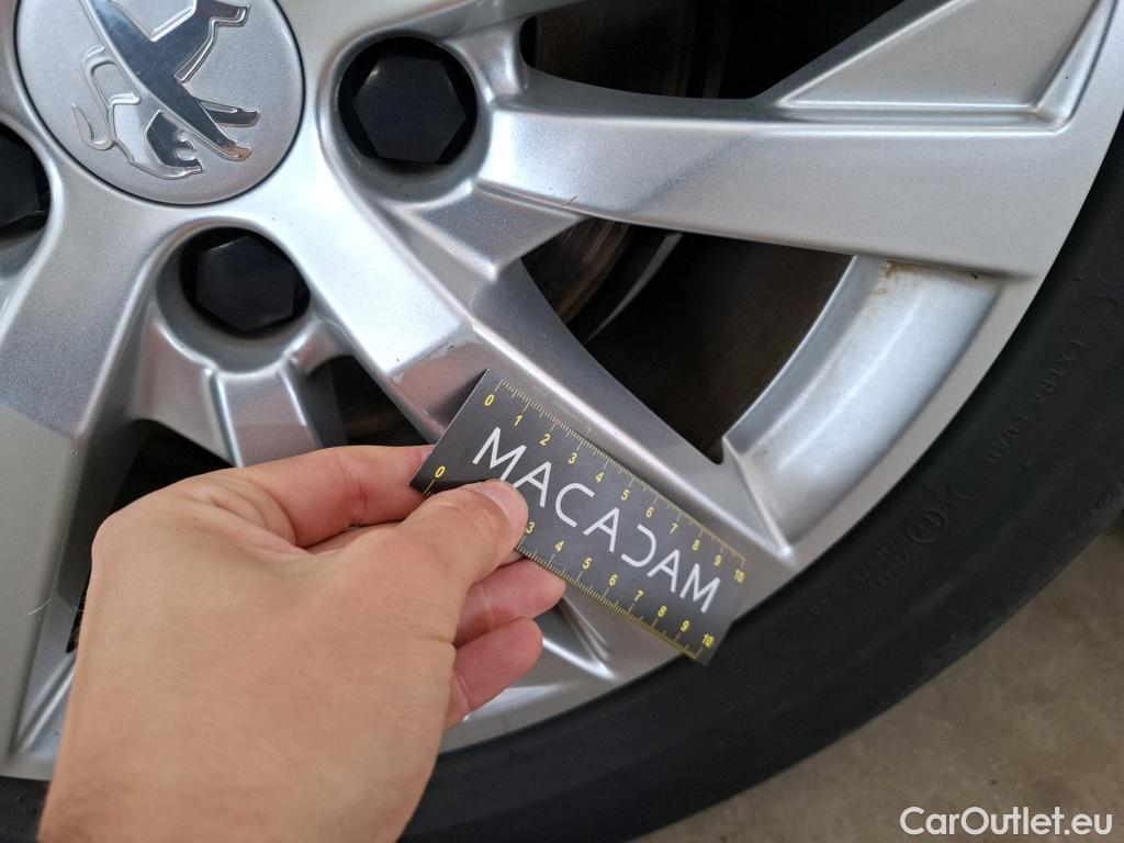  Peugeot  3008  Active Business 1.5 HDi 130CV BVA8 E6d #21