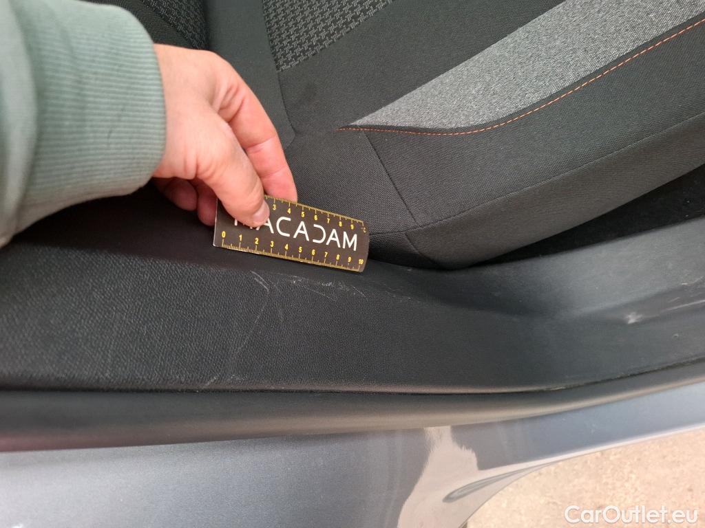  Peugeot  3008  Active Business 1.5 HDi 130CV BVA8 E6d #29