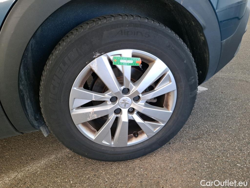  Peugeot  3008  Active Business 1.5 HDi 130CV BVA8 E6d #40