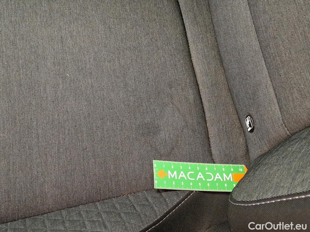  Renault  Captur RENAULT  / 2019 / 5P / SUV Business E-Tech hybride 145 -21 #24