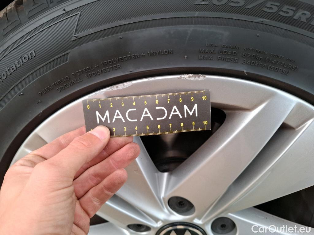  Volkswagen  Golf  VOLKSWAGEN / 2020 / 5P / Berline 2.0 TDI SCR 115 DSG7 Life Busi #5