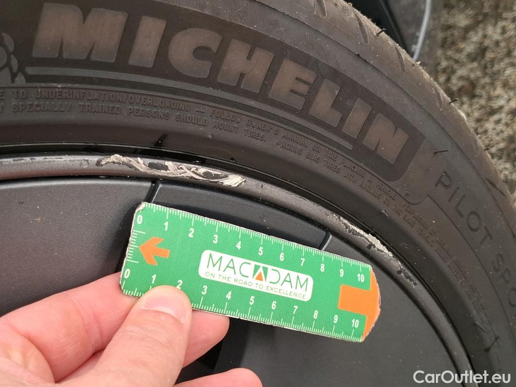  Tesla  Model 3 TESLA  / 2018 / 4P / Berline Long Range Dual Motor AWD #14