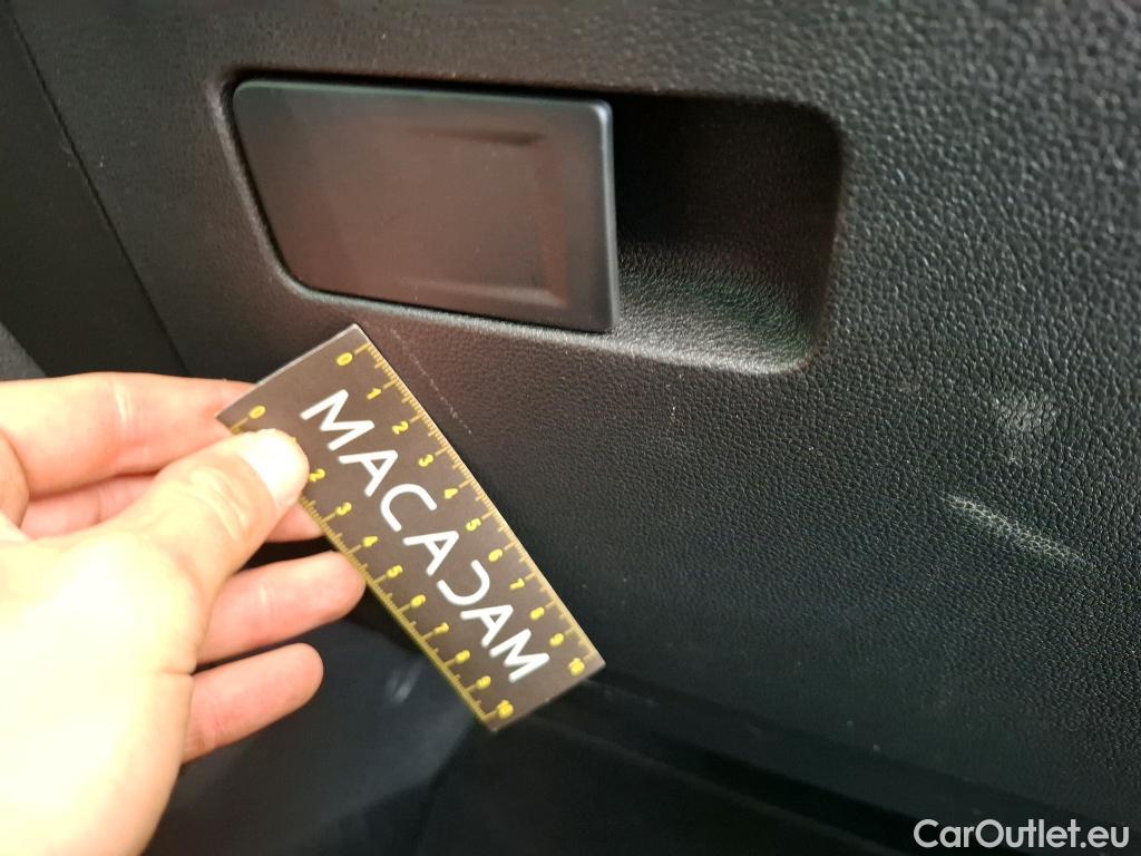  Volkswagen  Golf  VOLKSWAGEN / 2020 / 5P / Berline 2.0 TDI SCR 115 DSG7 Life Busi #9