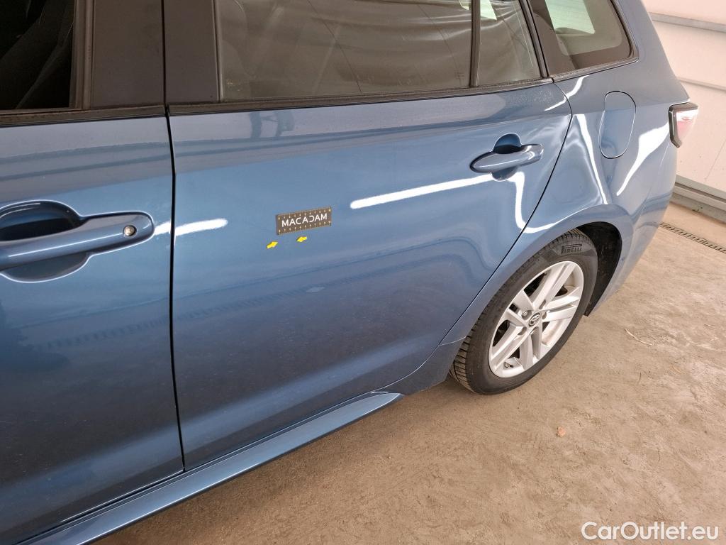  Toyota  Corolla TOYOTA  Touring Sports / 2018 / 5P / Break Hybride 122h Dynamic Business Stage Acad #16