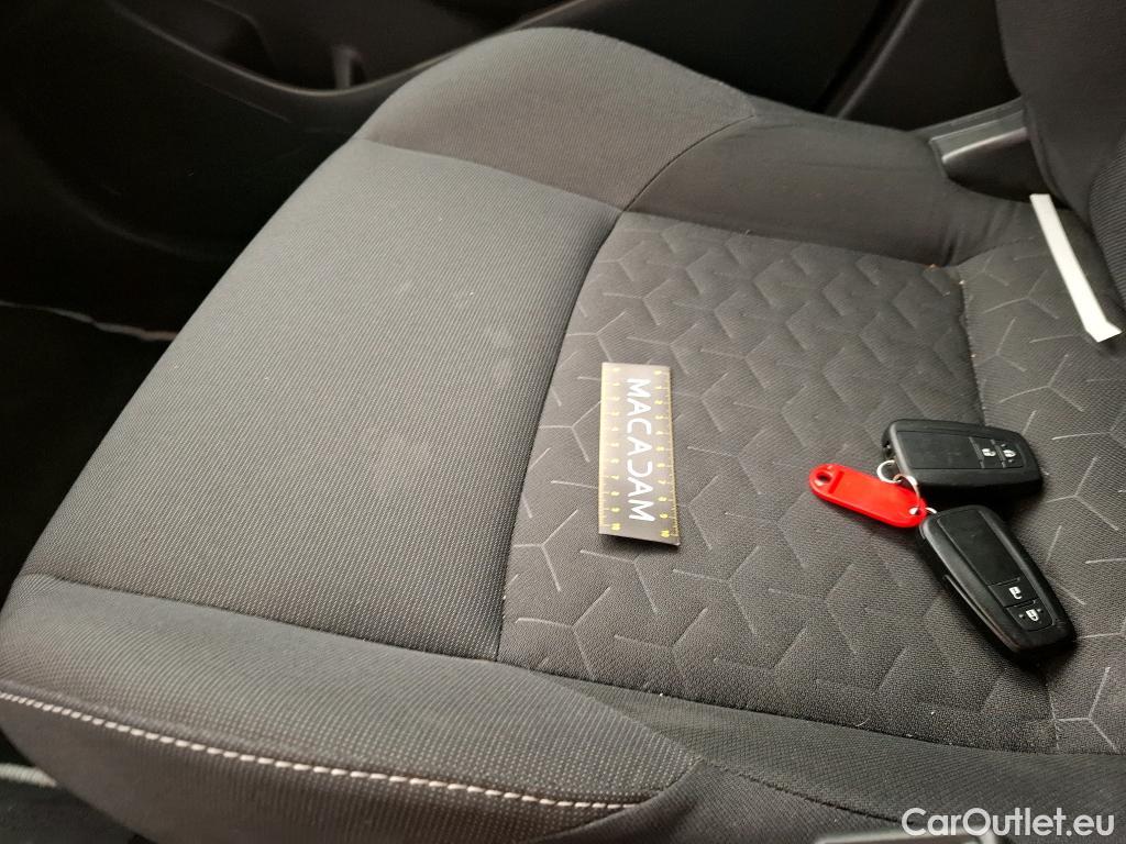  Toyota  Corolla TOYOTA  Touring Sports / 2018 / 5P / Break Hybride 122h Dynamic Business Stage Acad #24