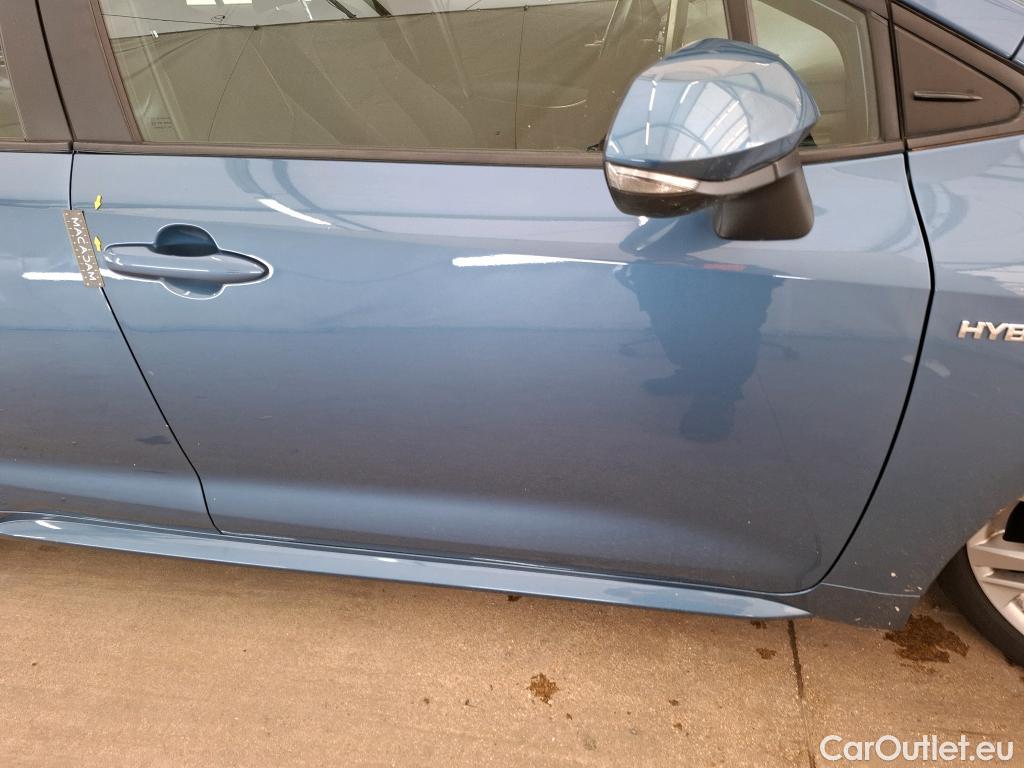  Toyota  Corolla TOYOTA  Touring Sports / 2018 / 5P / Break Hybride 122h Dynamic Business Stage Acad #18