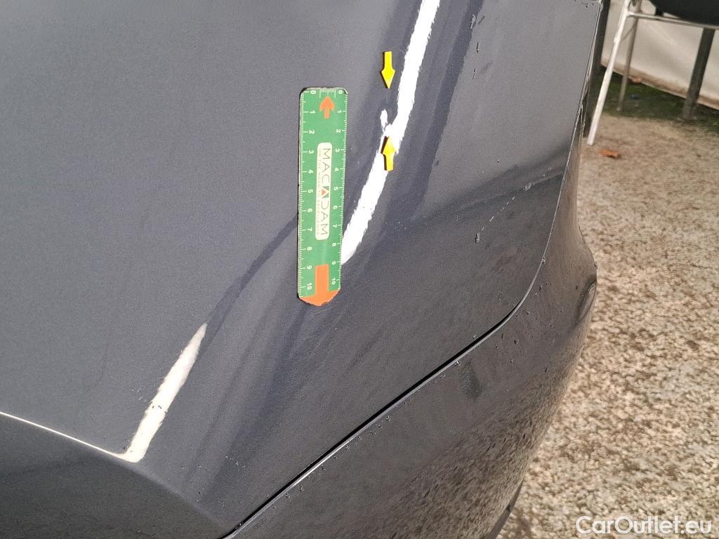  Tesla  Model 3 TESLA  / 2018 / 4P / Berline Long Range Dual Motor AWD #32