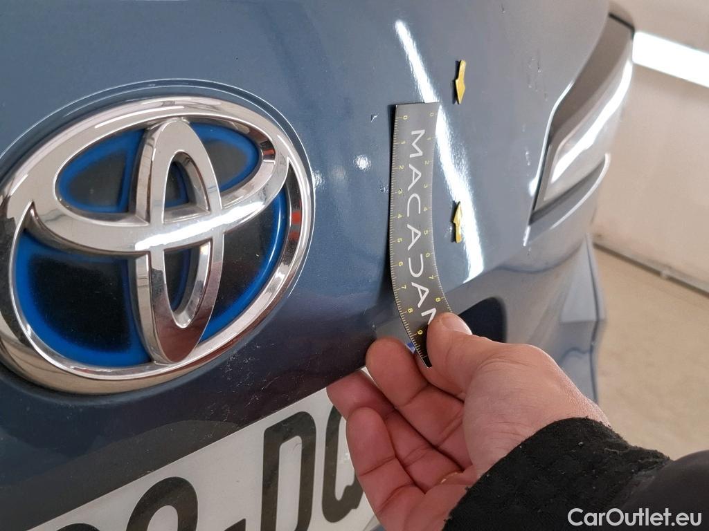  Toyota  Corolla TOYOTA  Touring Sports / 2018 / 5P / Break Hybride 122h Dynamic Business Stage Acad #23