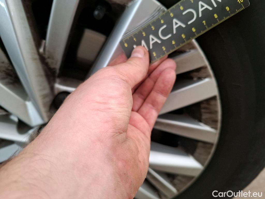  Volkswagen  T-ROC VOLKSWAGEN  / 2017 / 5P / SUV 2.0 TDI 115 LOUNGE BUS #11