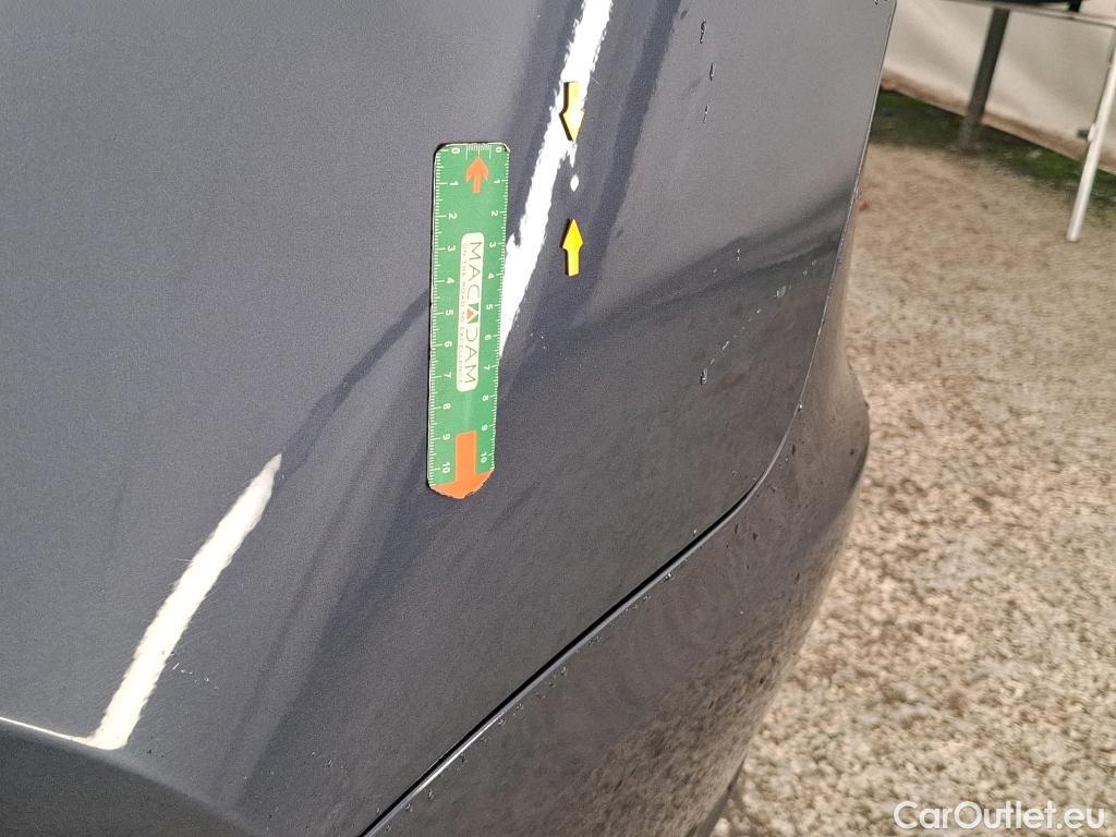  Tesla  Model 3 TESLA  / 2018 / 4P / Berline Long Range Dual Motor AWD #33