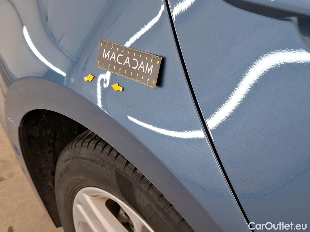  Toyota  Corolla TOYOTA  Touring Sports / 2018 / 5P / Break Hybride 122h Dynamic Business Stage Acad #21