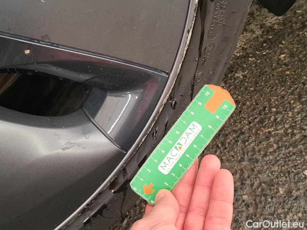  Tesla  Model 3 TESLA  / 2018 / 4P / Berline Long Range Dual Motor AWD #28