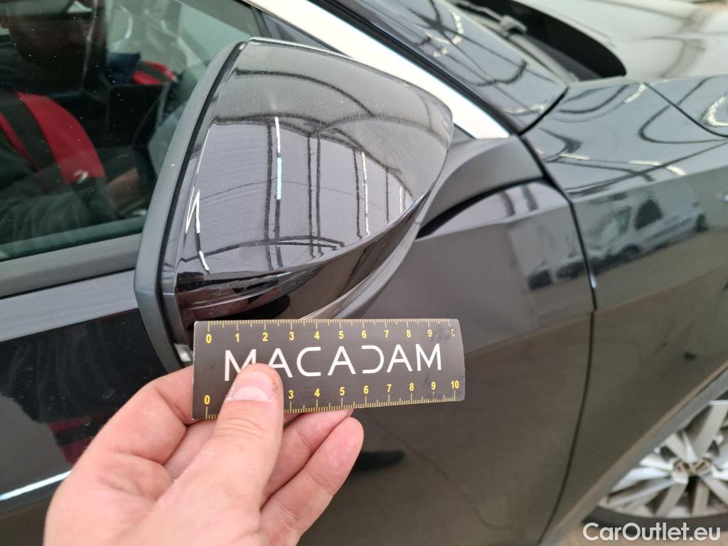  Volkswagen  T-ROC VOLKSWAGEN  / 2017 / 5P / SUV 2.0 TDI 115 LOUNGE BUS #26