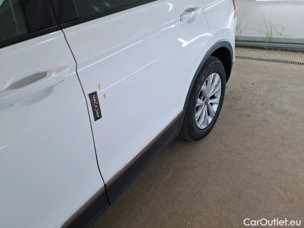  Volkswagen  Tiguan VOLKSWAGEN  / 2020 / 5P / SUV 2.0 TDI 150 DSG7 Life Business #13