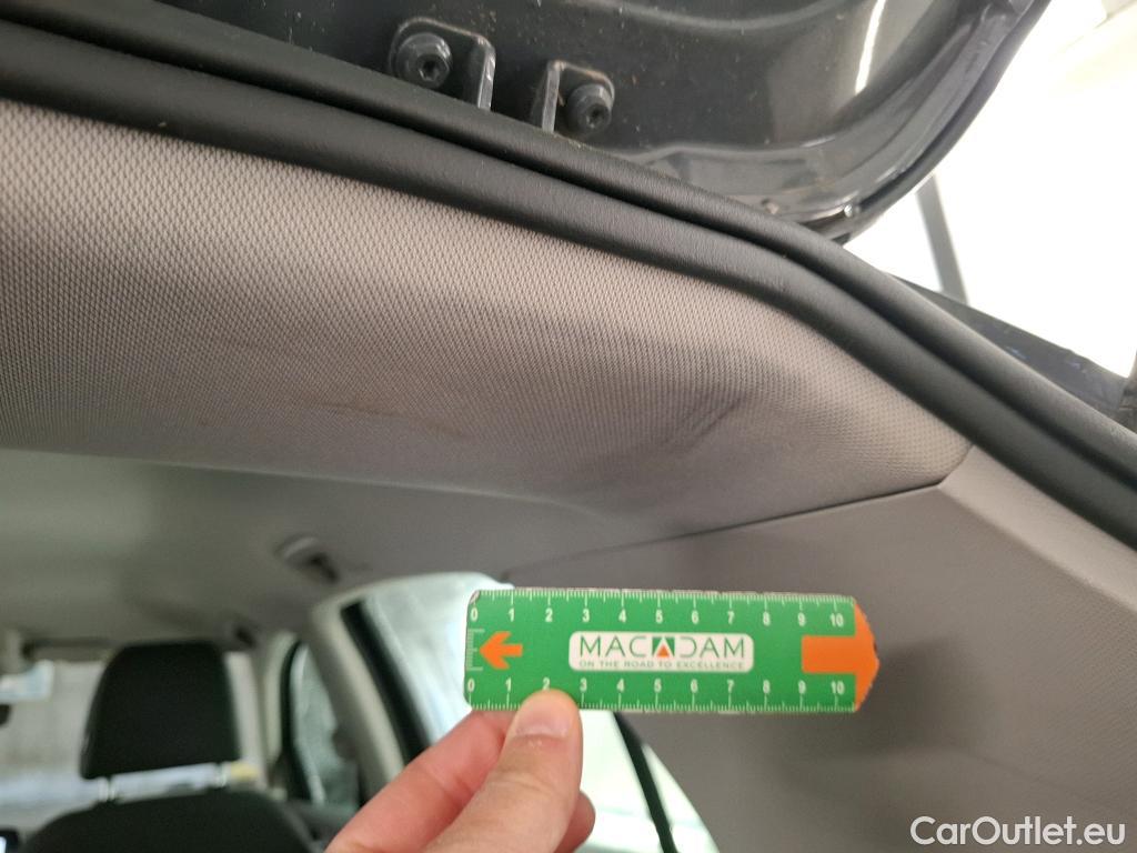  Volkswagen  Golf  VOLKSWAGEN / 2020 / 5P / Berline 2.0 TDI SCR 115 DSG7 Life Busi #26