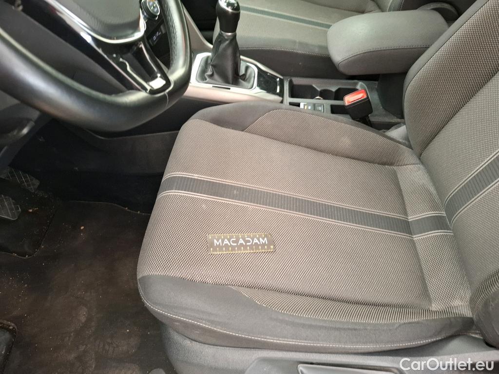  Volkswagen  T-ROC VOLKSWAGEN  / 2017 / 5P / SUV 2.0 TDI 115 LOUNGE BUS #23