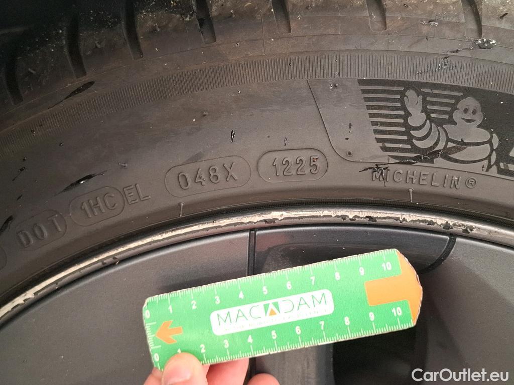  Tesla  Model 3 TESLA  / 2018 / 4P / Berline Long Range Dual Motor AWD #4