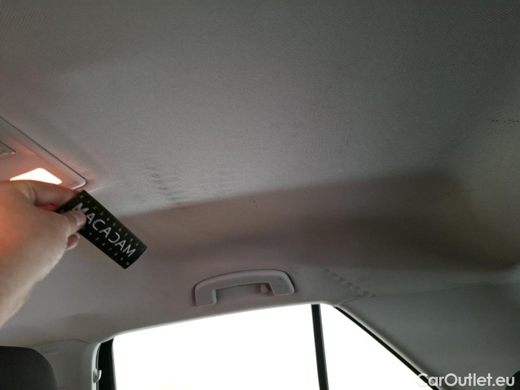  Volkswagen  T-ROC VOLKSWAGEN  / 2017 / 5P / SUV 2.0 TDI 115 LOUNGE BUS #24