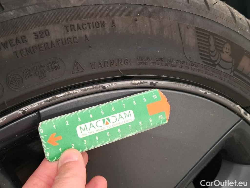  Tesla  Model 3 TESLA  / 2018 / 4P / Berline Long Range Dual Motor AWD #13