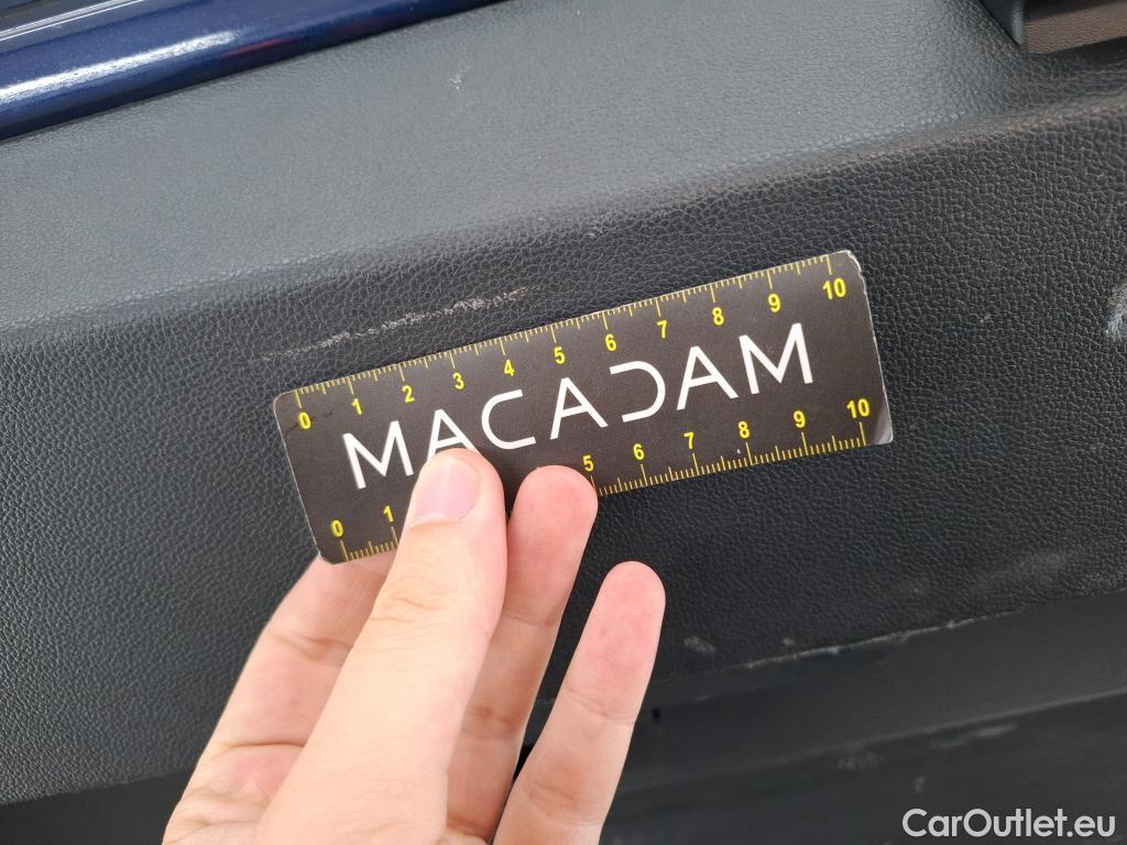  Volkswagen  Golf  VIII Berline Life Plus 2.0 TDI 115CV BVA7 E6d #7