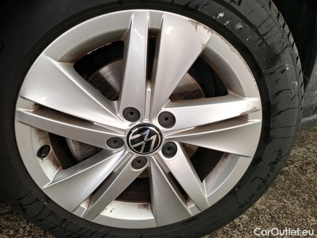  Volkswagen  Golf  VOLKSWAGEN / 2020 / 5P / Berline 2.0 TDI SCR 115 DSG7 Life Busi #13